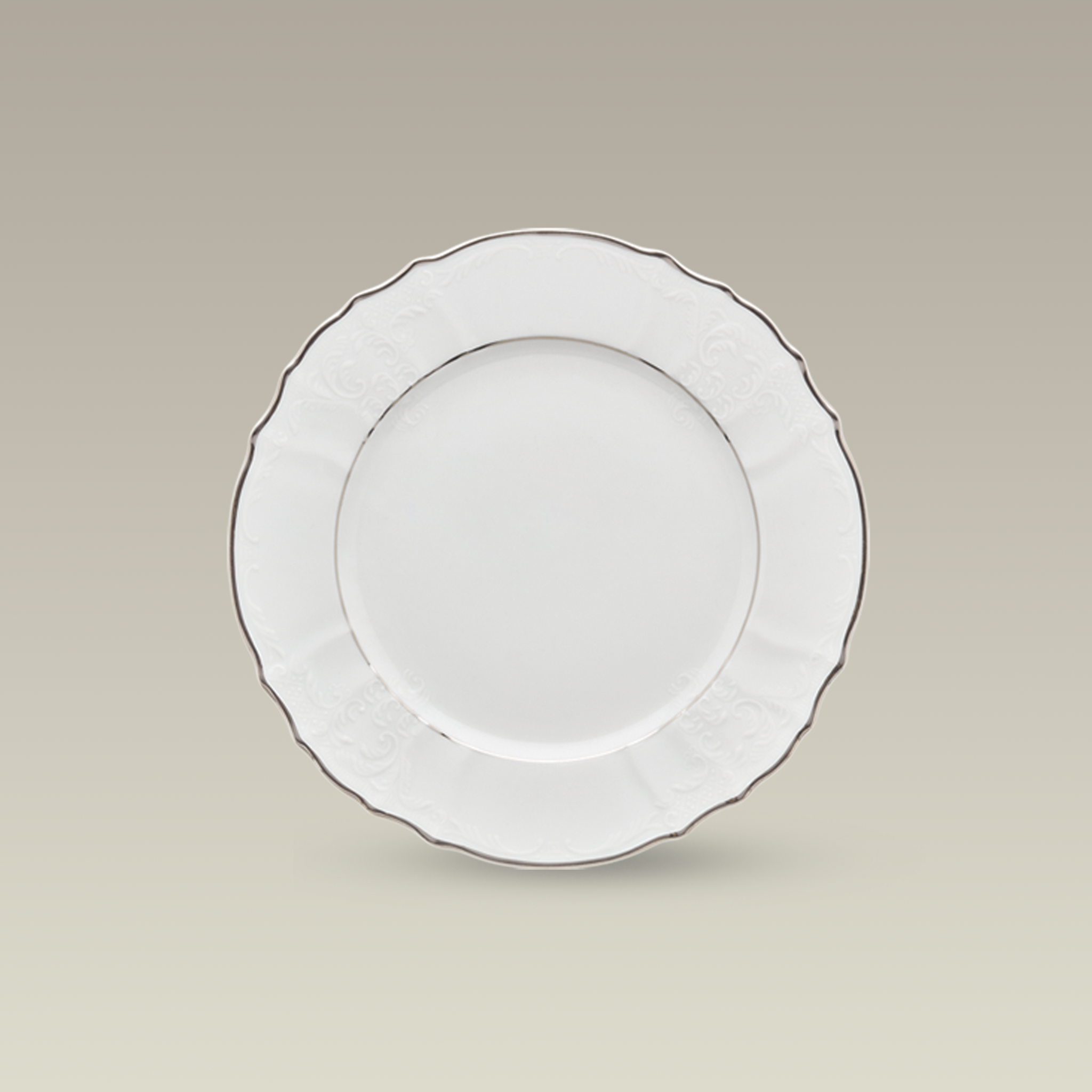 10.625" Double Platinum Banded Bernadotte Plate