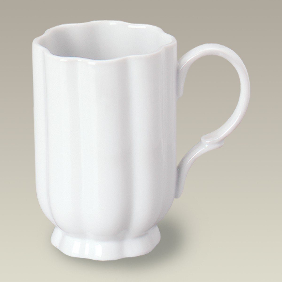 12 oz. Ruffled Mug