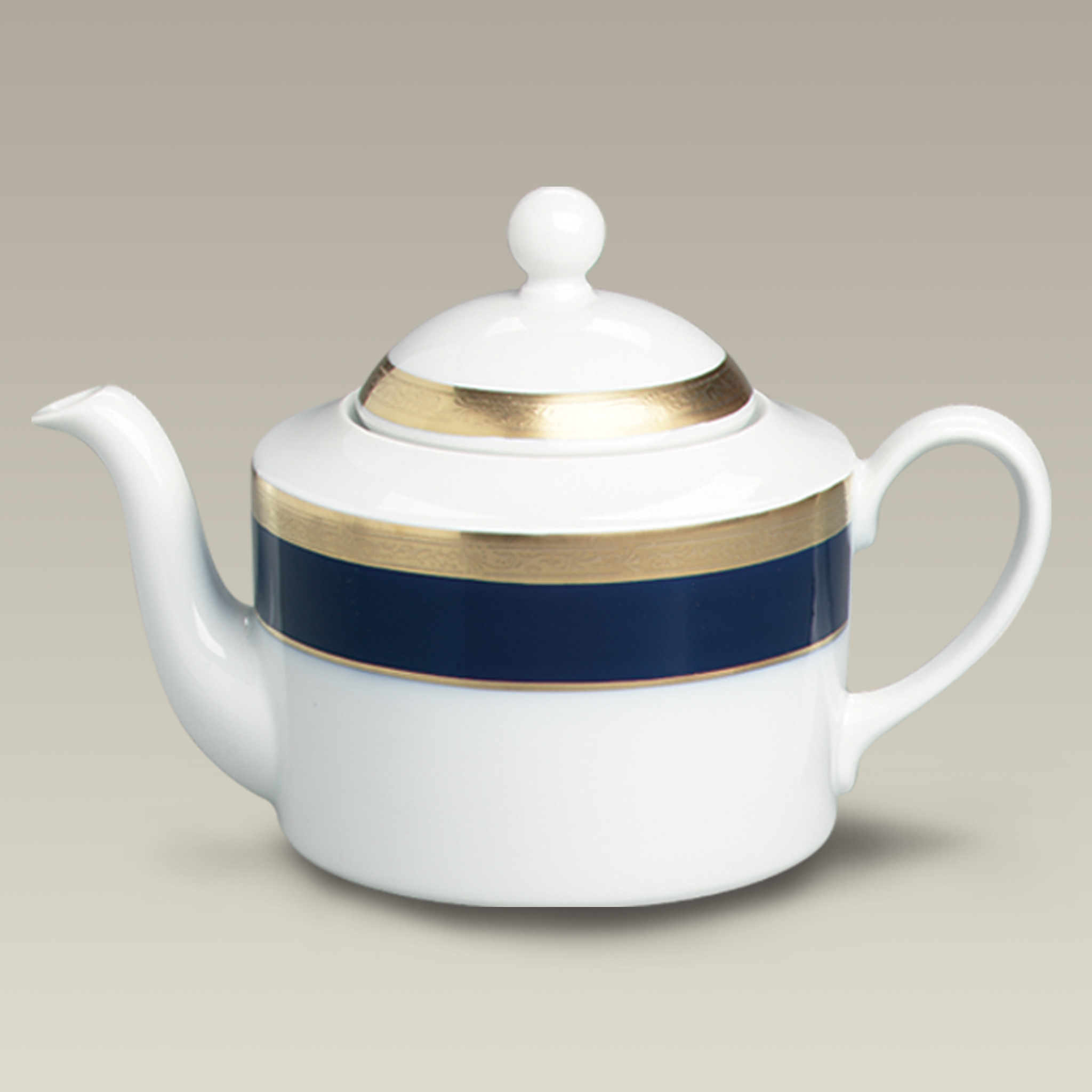 44 oz. Phoenicia Teapot