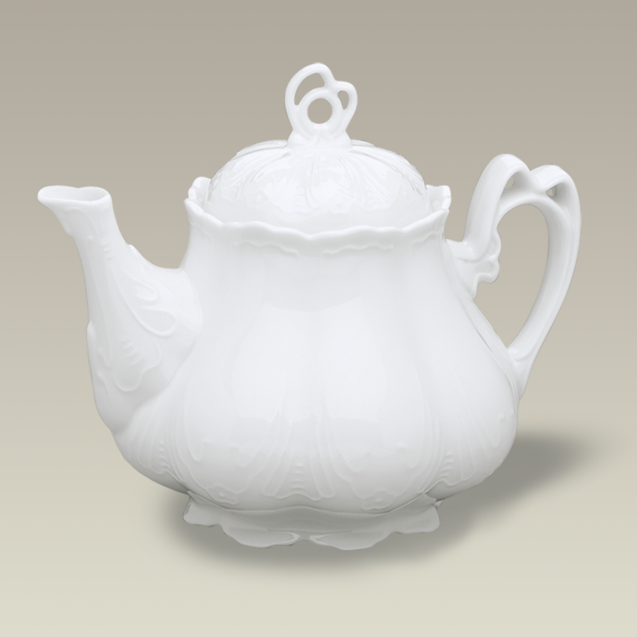 Ruffled Teapot, 30 oz.