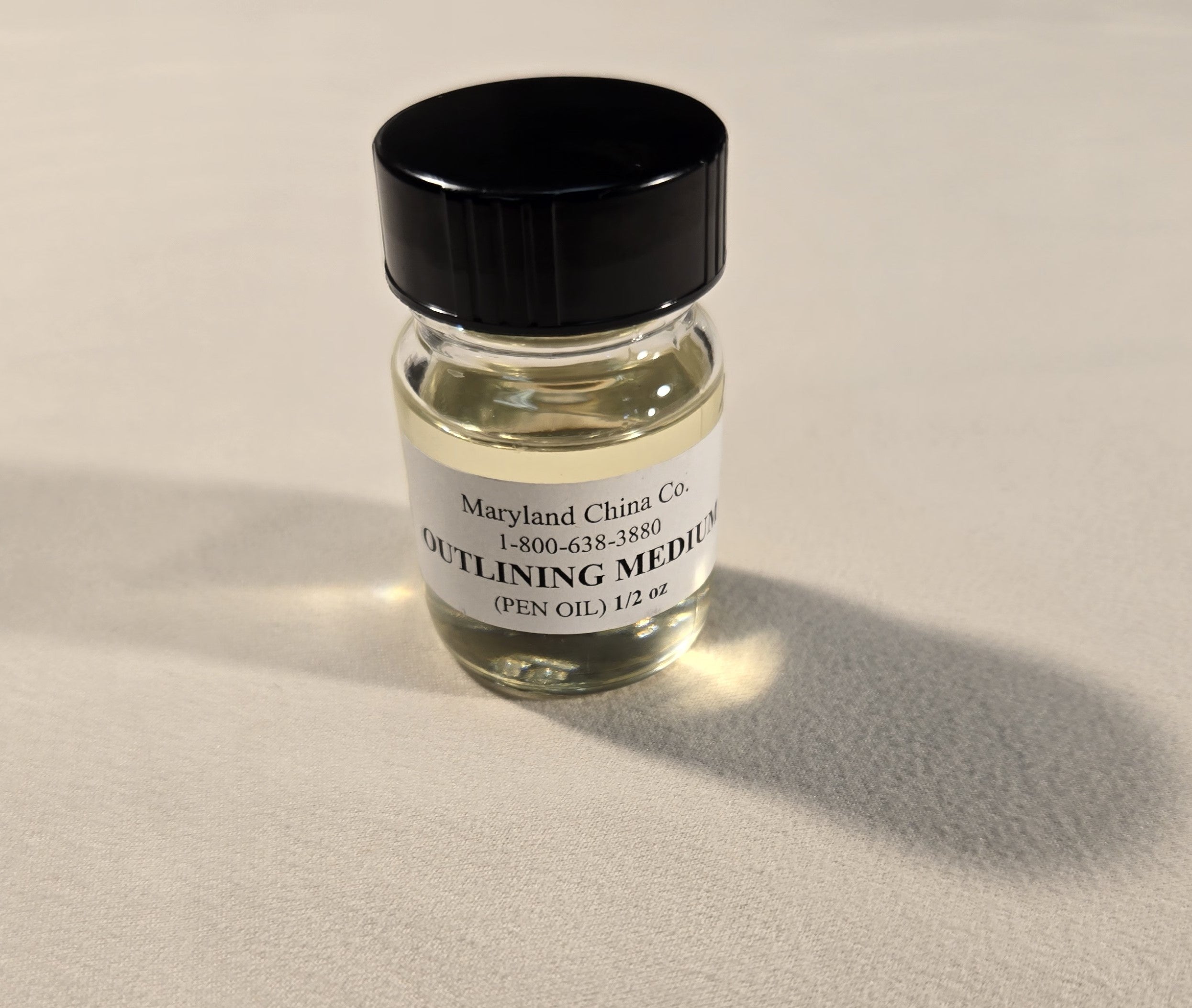 Pen Oil, Outlining Medium, 0.5 oz.