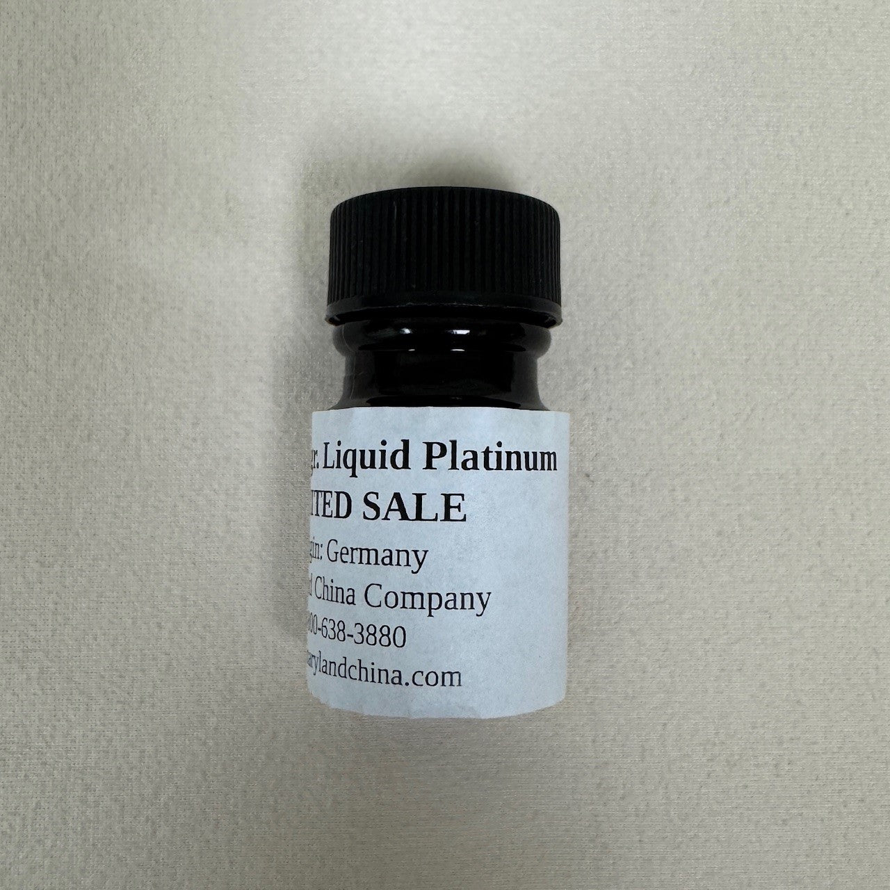 bottle of 5 gram platinum side view 2