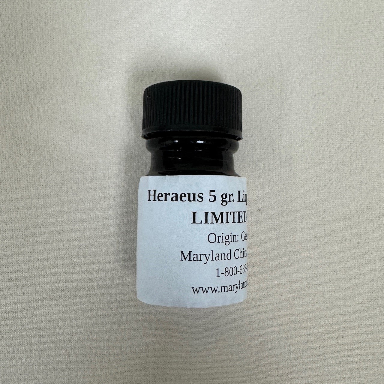 bottle of 5 gram platinum side view