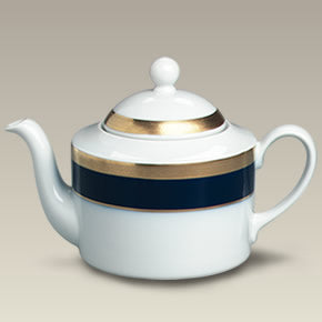 44 oz. Phoenicia Teapot