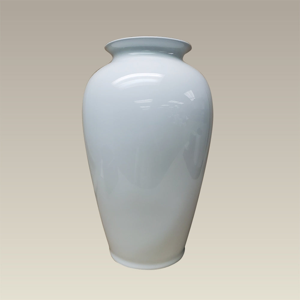 11" Round Vase — Maryland China